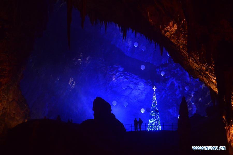 SLOVENIA-POSTOJNA-CAVE-LIVING NATIVITY SCENES