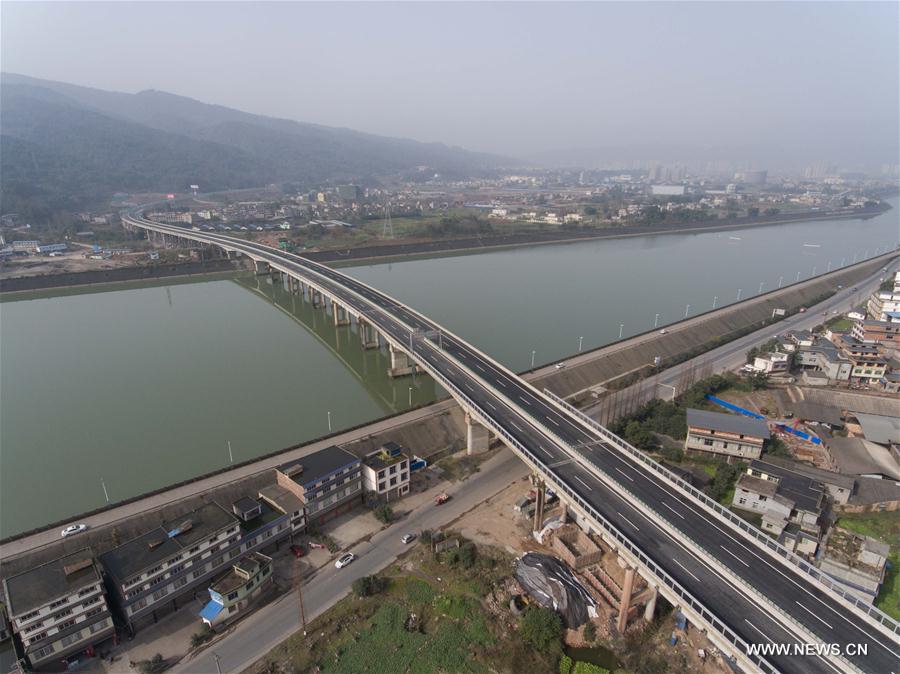 CHINA-SICHUAN-HIGHWAY PROGRESS (CN)