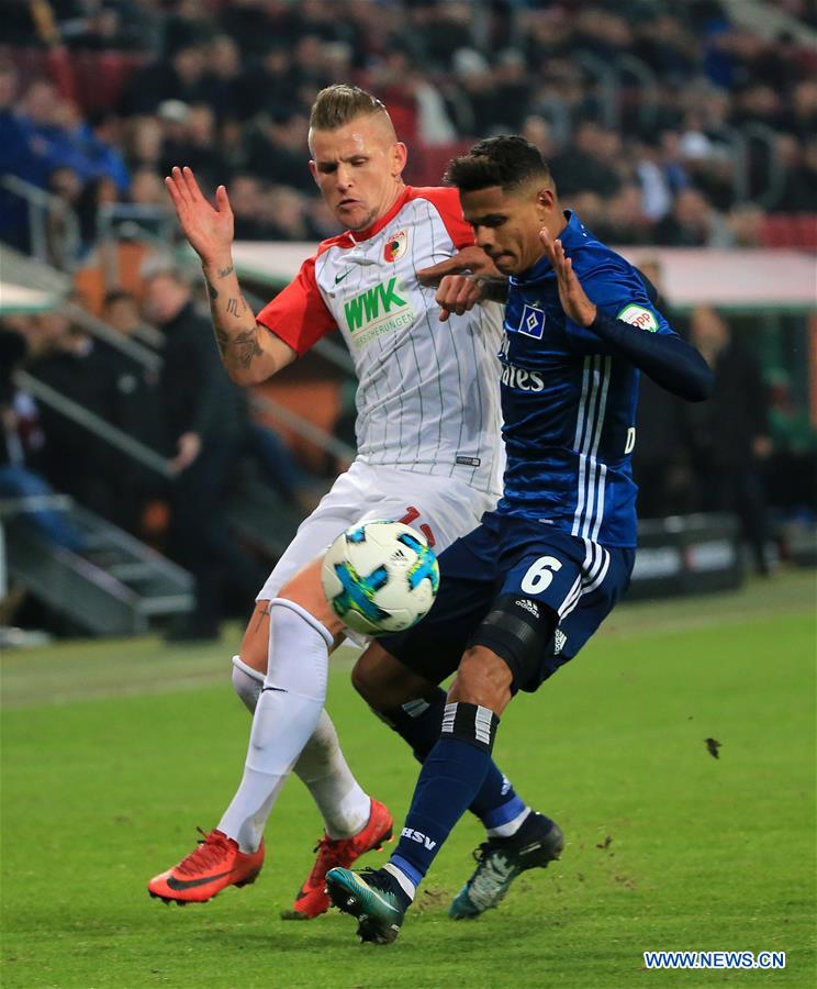 (SP)GERMANY-AUGSBURG-SOCCER-BUNDESLIGA-AUGSBURG VS HAMBURG