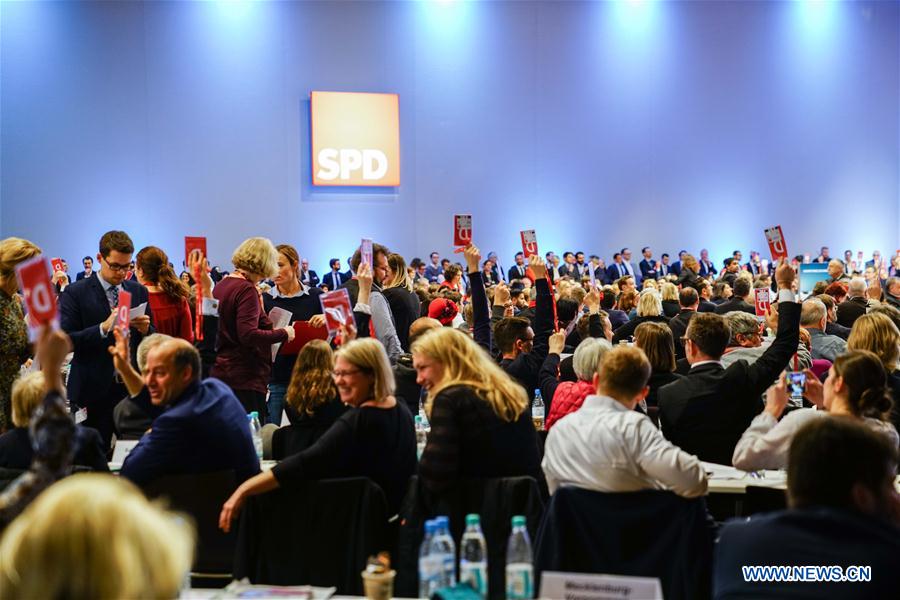 GERMANY-BONN-SPD-COALITION TALKS-SPECIAL CONGRESS