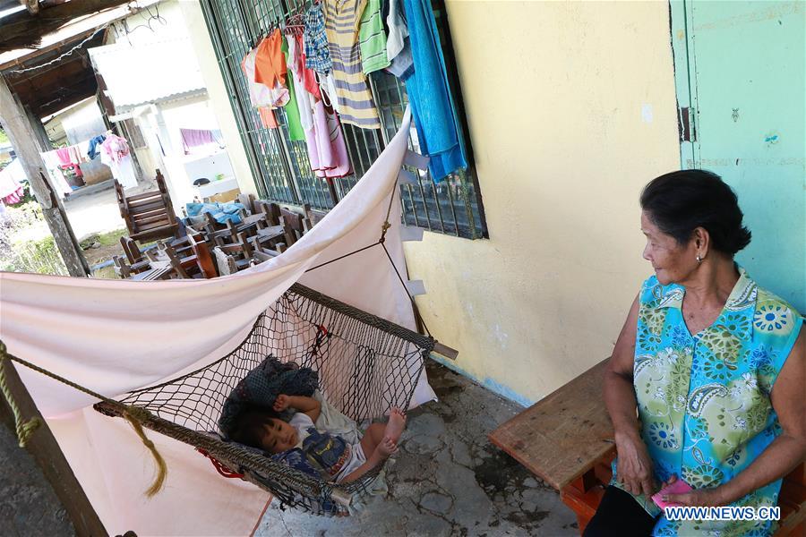 PHILIPPINES-ALBAY-MAYON VOLCANO-ERUPTION-EVACUATION CENTER