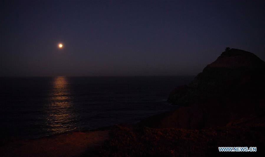 U.S.-SAN FRANCISCO-LUNAR ECLIPSE