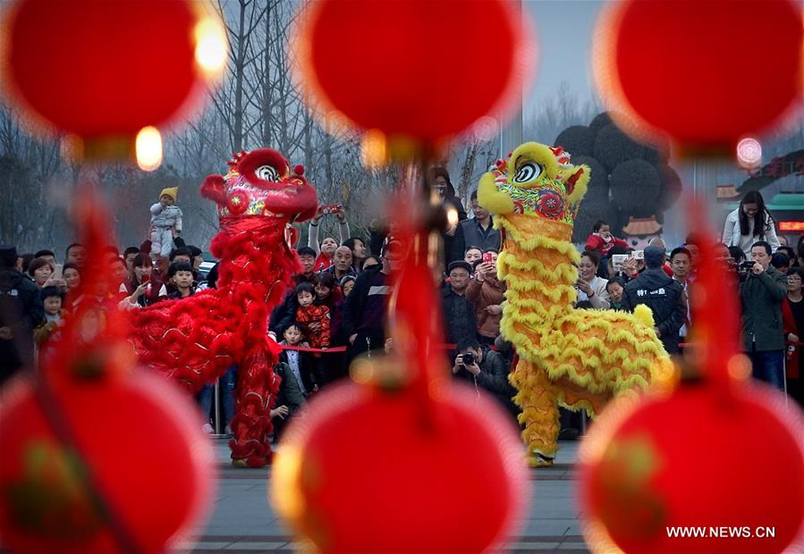 CHINA-ZHENGZHOU-LANTERN FAIR (CN)