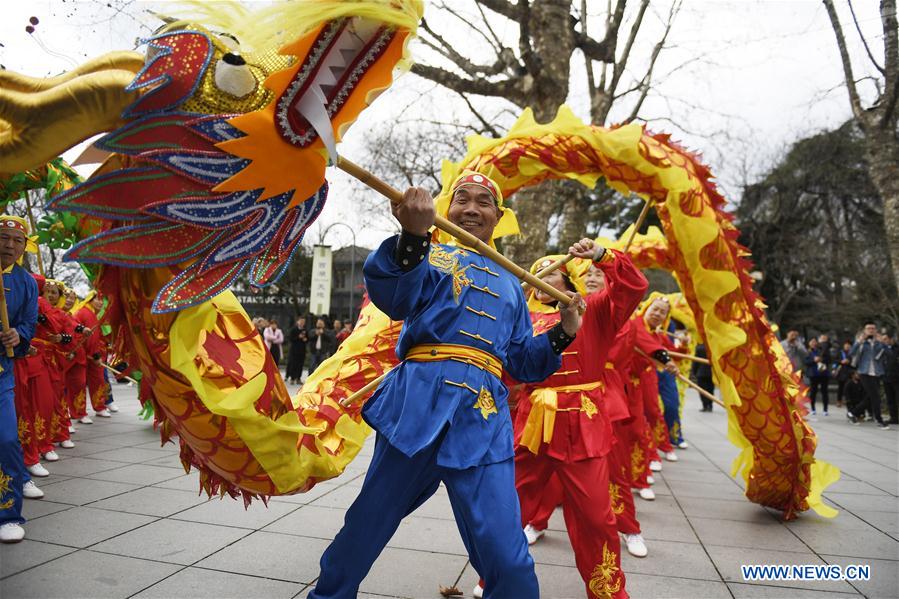 CHINA-HANGZHOU-FOLK PERFORMANCE (CN)