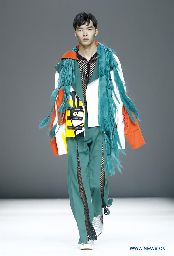 CHINA-BEIJING-GRADUATE FASHION WEEK (CN) 