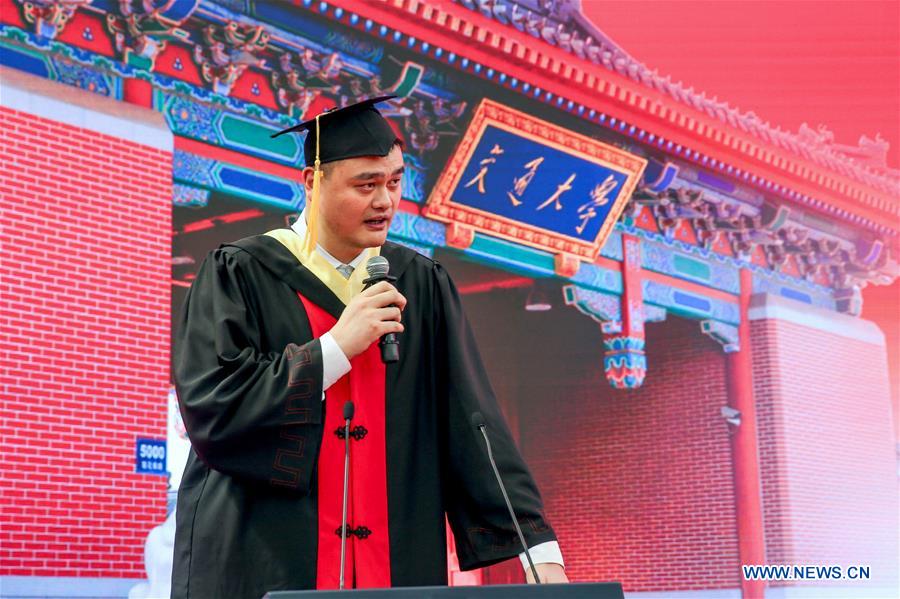 CHINA-SHANGHAI JIAO TONG UNIVERSITY-GRADUATION-YAO MING (CN)