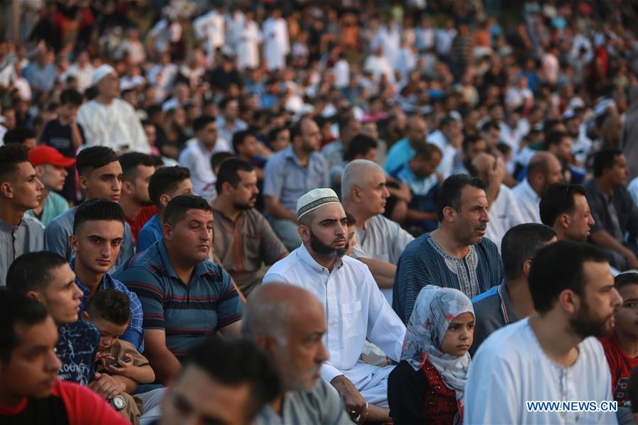 MIDEAST-GAZA-EID AL-ADHA-PRAYERS