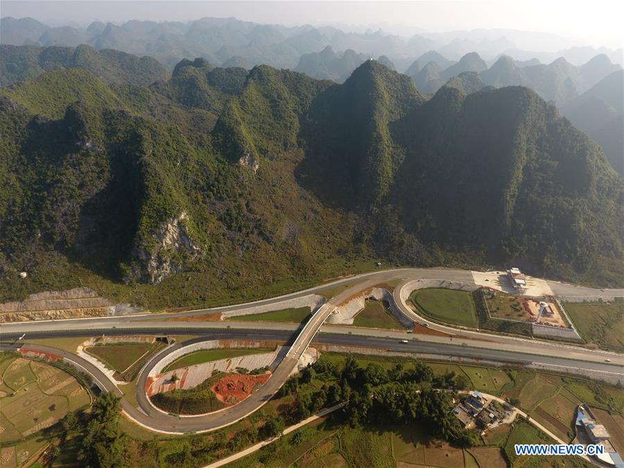 CHINA-GUANGXI-CHINA-VIETNAM BORDER-EXPRESSWAY (CN)