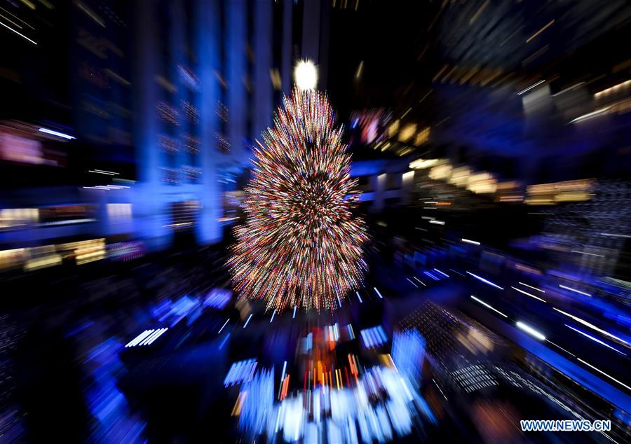 U.S.-NEW YORK-ROCKEFELLER CENTER-CHRISTMAS TREE