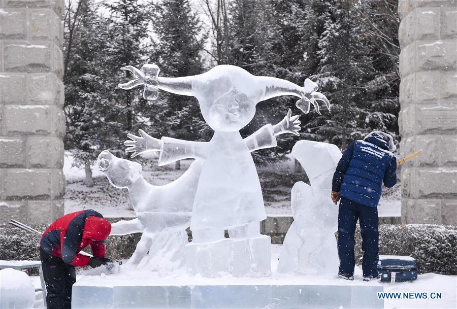 CHINA-JILIN-CHANGCHUN-SNOW AND ICE-SCULPTURE (CN)