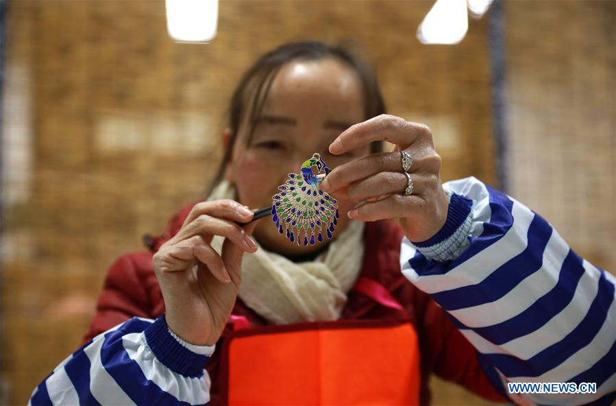 #CHINA-GUIZHOU-QIANDONGNAN-SILVER HANDICRAFTS (CN)