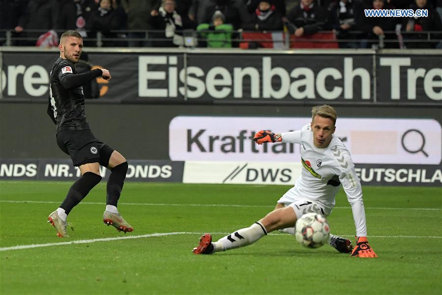 (SP)GERMANY-FRANKFURT-SOCCER-BUNDESLIGA-FRANKFURT VS FREIBURG