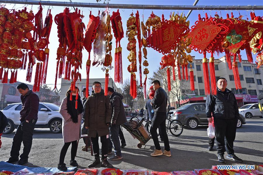 CHINA-YINCHUAN-SPRING FESTIVAL-PREPARATION (CN)