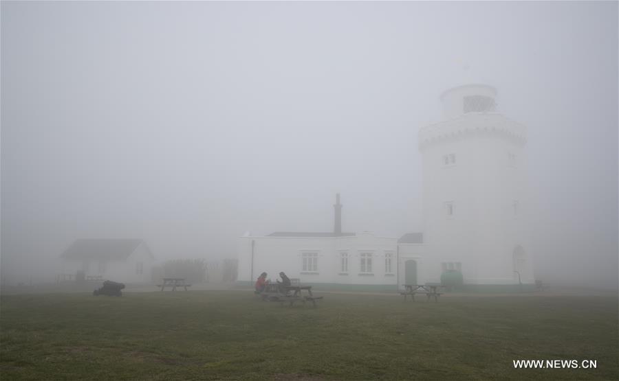 BRITAIN-DOVER-WEATHER-FOG