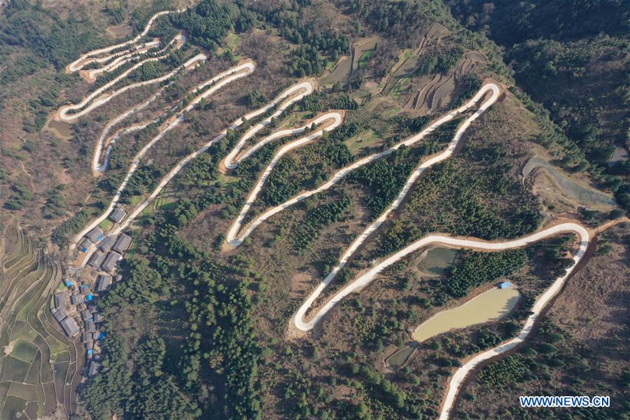 #CHINA-GUIZHOU-CONCRETE ROADS (CN)