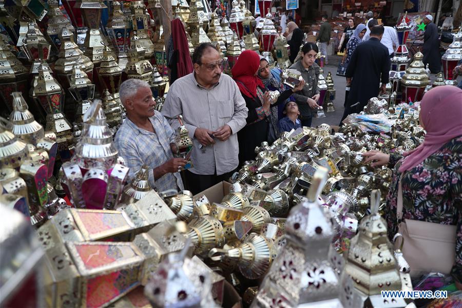 EGYPT-CAIRO-RAMADAN-FANOOS