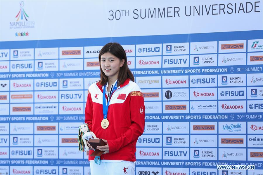 (SP)ITALY-NAPLES-SUMMER UNIVERSIADE-DIVING-WOMEN'S 1M SPRINGBOARD-MEDAL CEREMONY