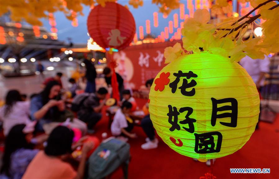 CHINA-HEBEI-MID-AUTUMN FESTIVAL-CELEBRATION (CN)