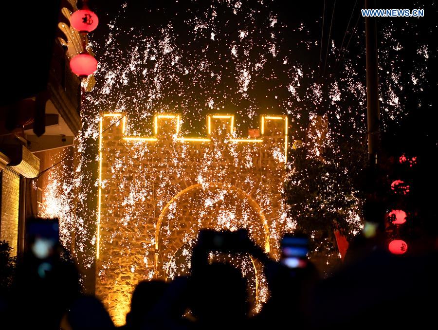 CHINA-HENAN-JIAXIAN-OLD STREET-CELEBRATION (CN)