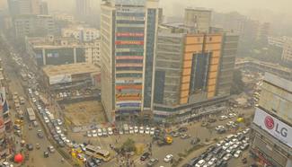 Heavy fog shrouds Dhaka, Bangladesh