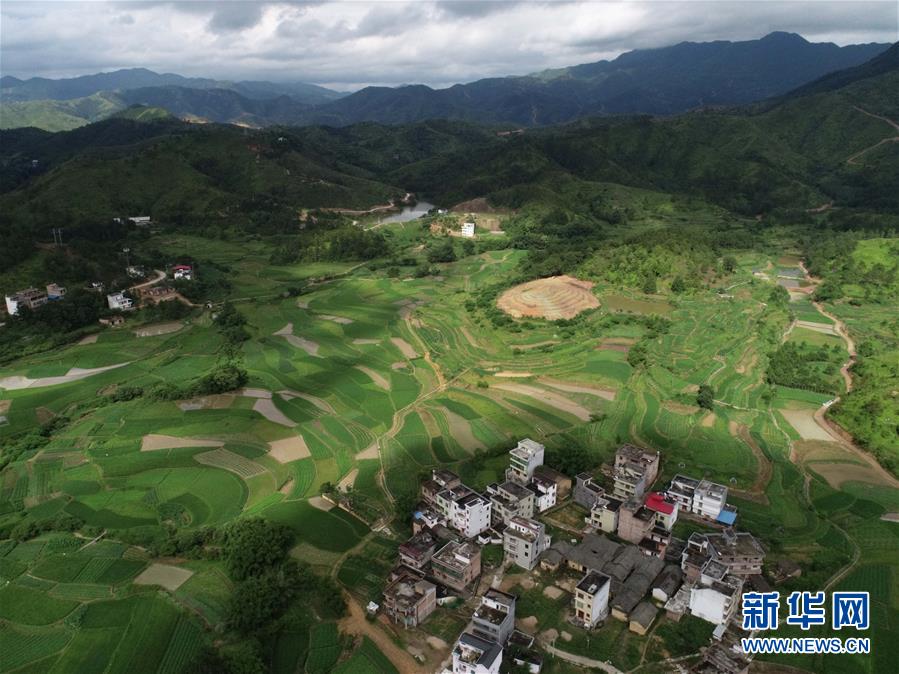 （在習(xí)近平新時代中國特色社會主義思想指引下——新時代新作為新篇章·習(xí)近平總書記關(guān)切事·圖文互動）（4）新生活、新盼頭——脫貧攻堅新形勢速覽