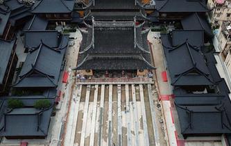 上海玉佛禪寺百年古建筑大雄寶殿開始平移