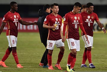 首戰(zhàn)主場0-0憾平浦項制鐵