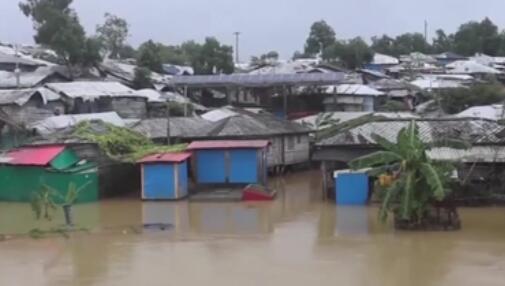 天災(zāi)！暴雨傾盆 孟加拉國難民村30萬人被困