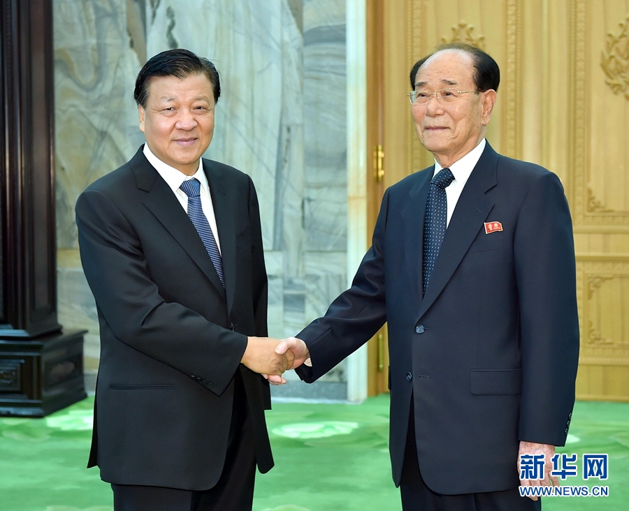 10月10日，正在朝鮮訪問的中共中央政治局常委、中央書記處書記劉云山在平壤會見朝鮮勞動黨中央政治局常委、最高人民會議常任委員會委員長金永南。 新華社記者 李濤 攝