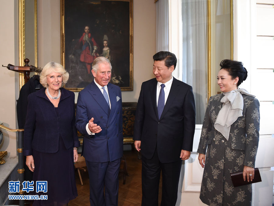 10月20日，國家主席習近平和夫人彭麗媛在倫敦會見英國查爾斯王儲夫婦。 新華社記者 謝環(huán)馳 攝