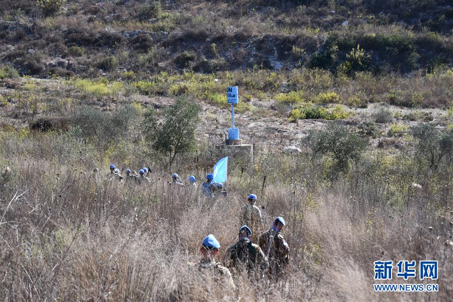 （國際·圖文互動）（3）披荊斬棘穿越“死亡地帶”——記中國新一批赴黎維和官兵首次“藍(lán)線”勘察