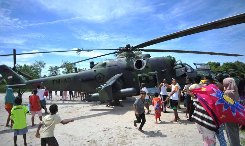 印尼空軍搜救飛機(jī)停靠加里曼丹島